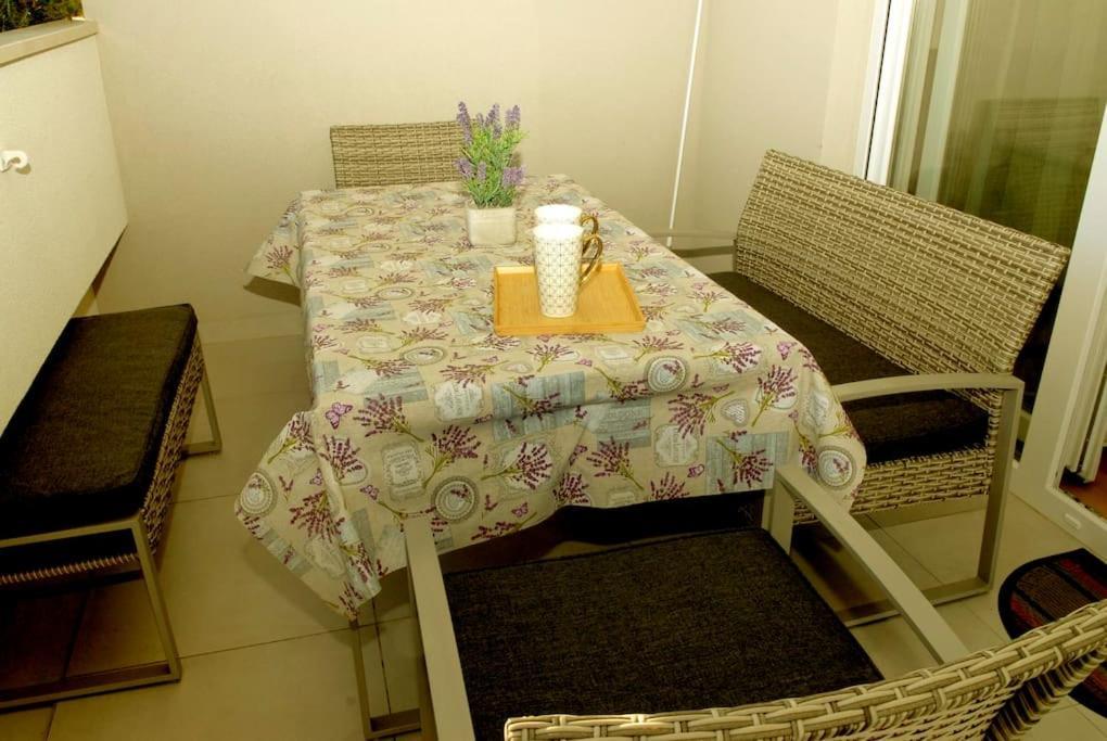 Camino Split - Apartment Near Mall Of Split Exterior photo