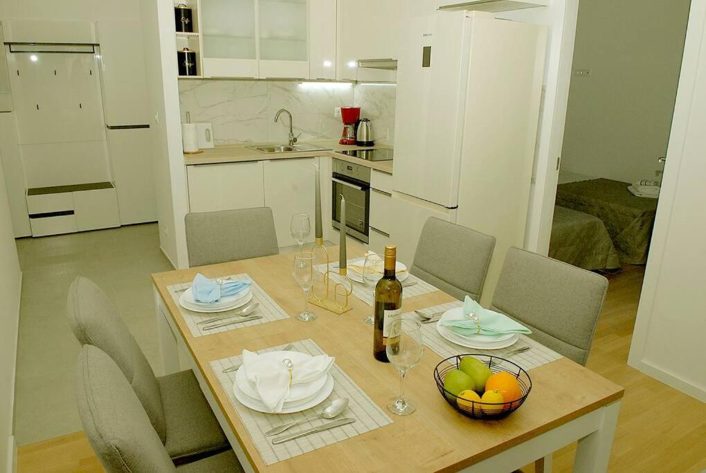 Camino Split - Apartment Near Mall Of Split Exterior photo